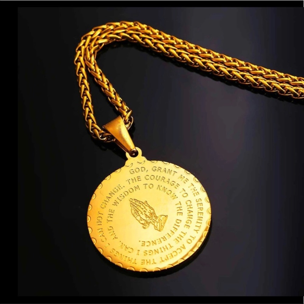 New men real 18k gold plated play hands necklace